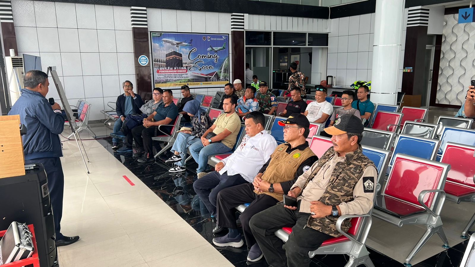 Atraksi Aero Sport Paramotor Meriahkan HUT ke-20 Kabupaten Bener Meriah